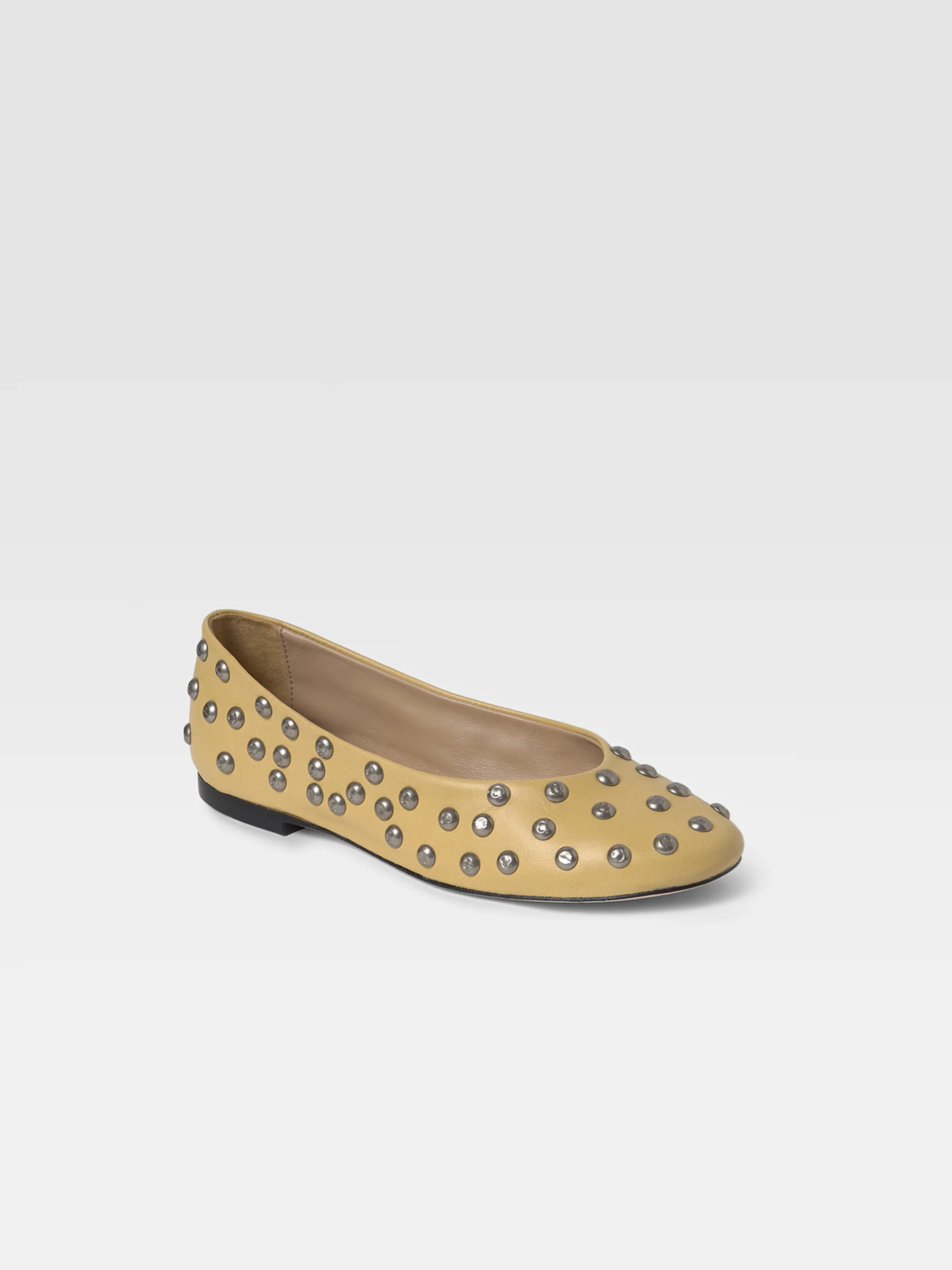 Bailarina Studs - Image 6