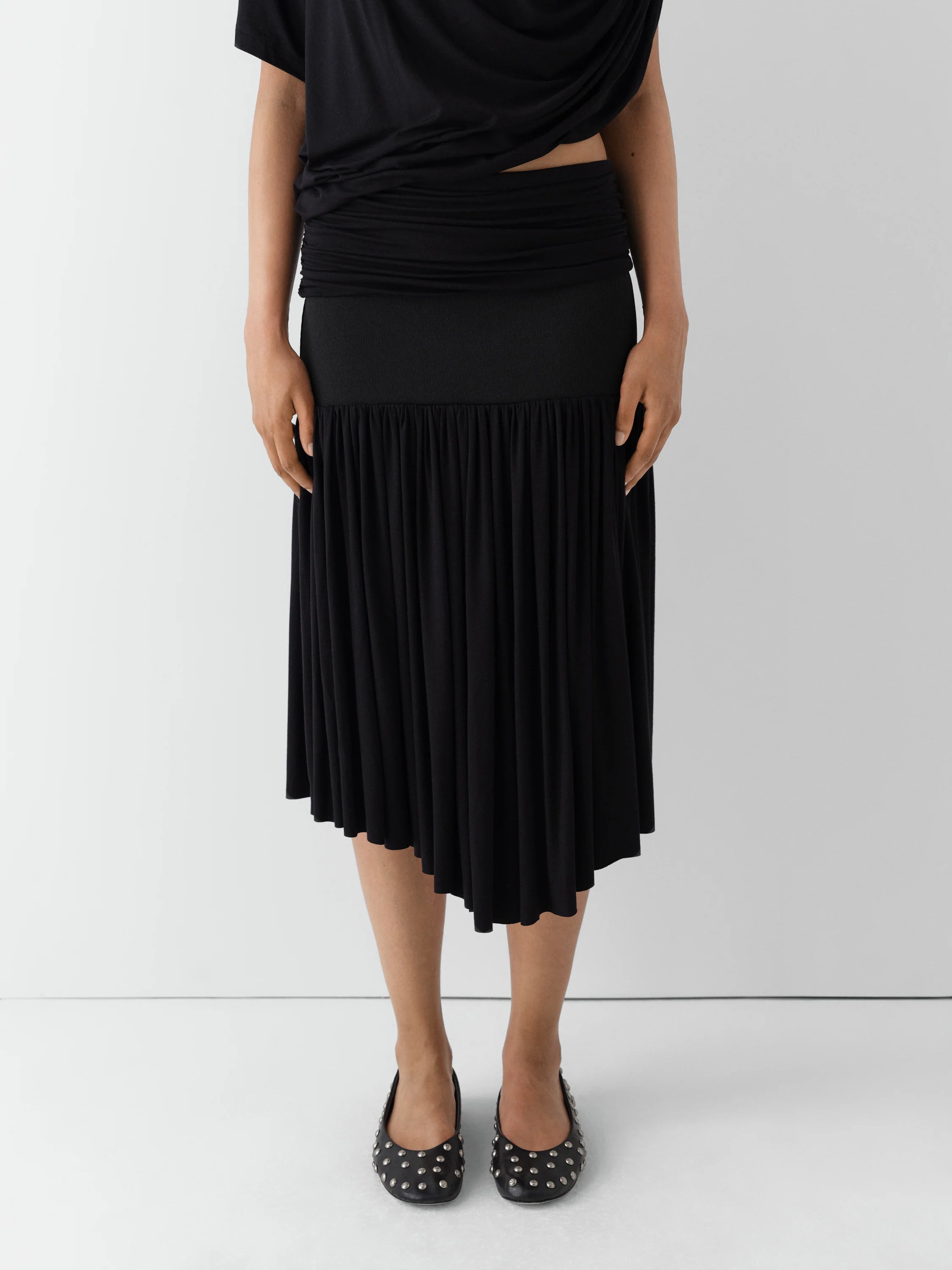 Bailarina Studs - Image 4
