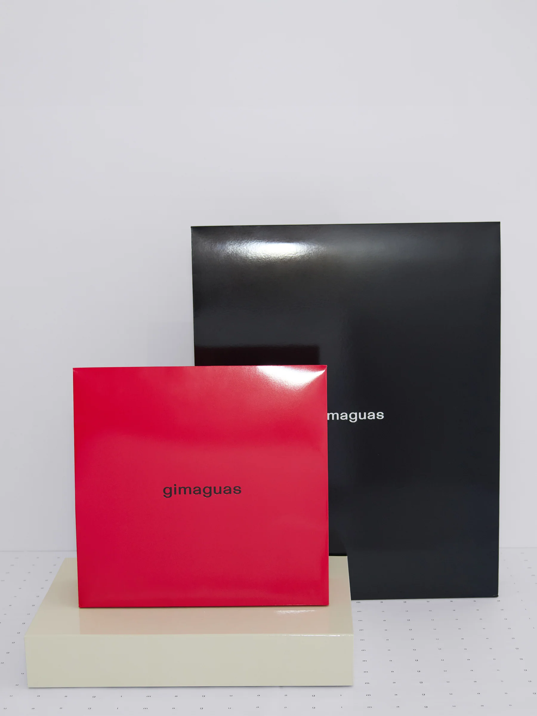 Large Gift Wrapping - Image 3