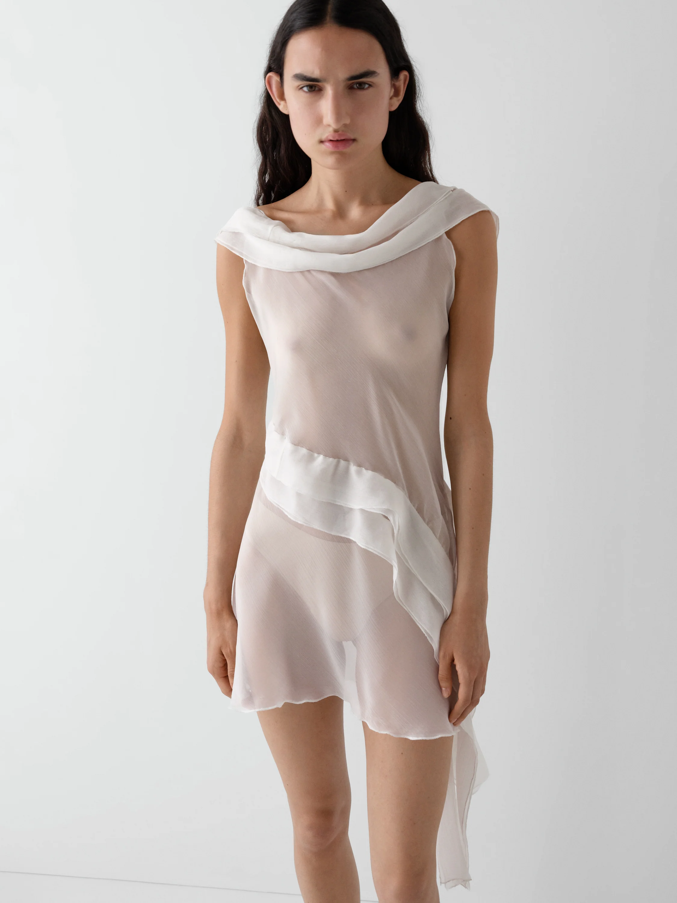Look 36 - Image 3